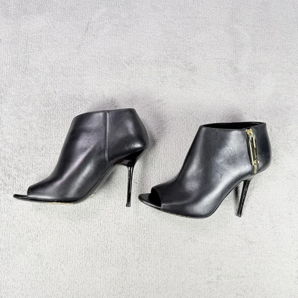 Burberry Womens 39 Black Leather Gold Zip Peep Toe Stiletto Ankle Bootie Italy